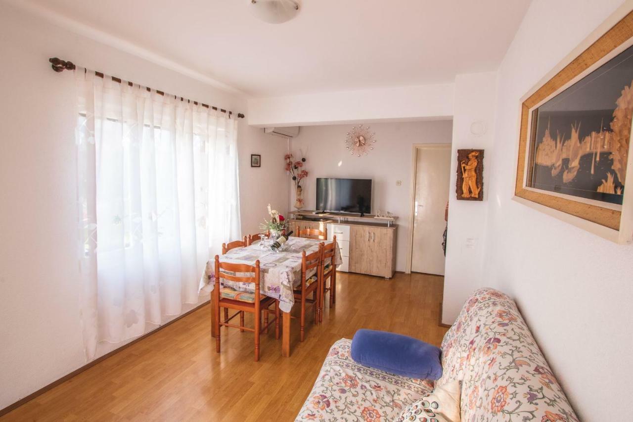 Kristian Apartments Rovinj Exterior photo